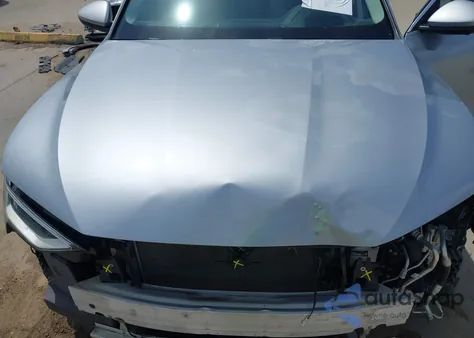 2019 Audi E-Tron Premium Plus из США, поврежденный, VIN WA1VAAGEXKB020994